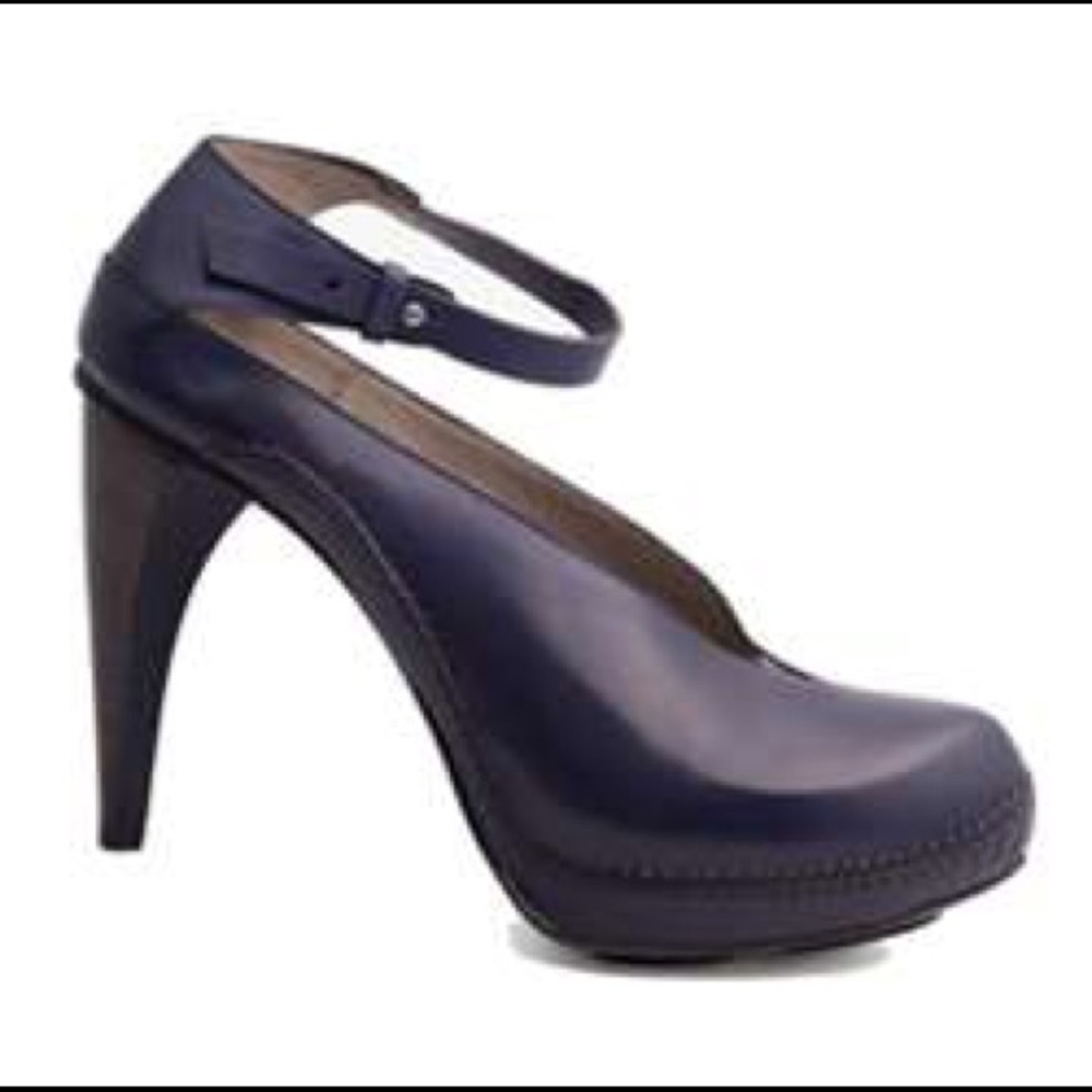 Leather shoes
